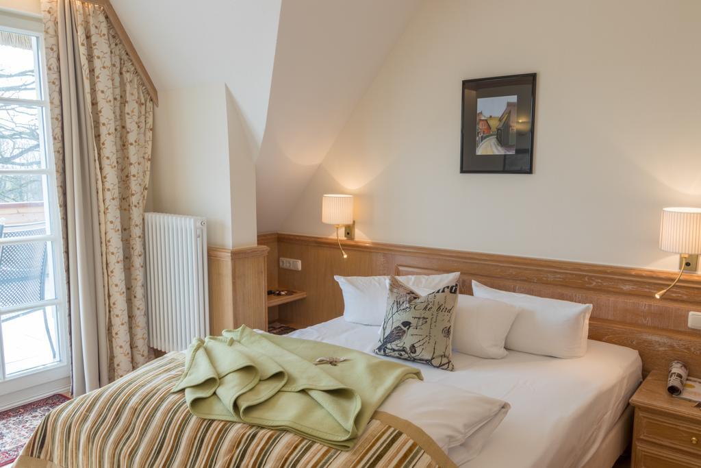 Romantik Hotel Fischerwiege Ahrenshoop Bagian luar foto