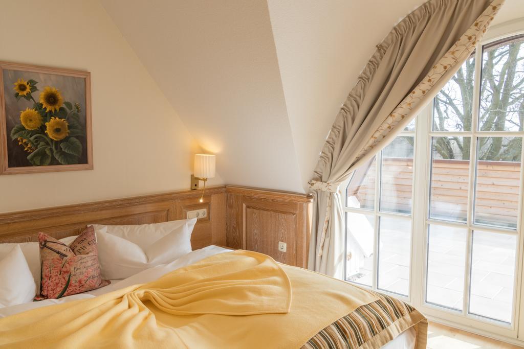 Romantik Hotel Fischerwiege Ahrenshoop Bagian luar foto